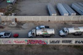 El gobierno federal vinculó el repunte en el mercado de combustibles con operativos recientes contra robo y contrabando.