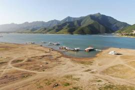 La presa La Boca está en un nivel muy bajo, a la par que se siguen extrayendo miles de litros de agua por segundo, lo cual podría generar una nueva crisis por sequía en Monterrey