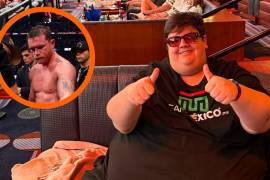 Paulo Chavira mostró fajos de billetes antes de apostar por la victoria de Canelo Álvarez.