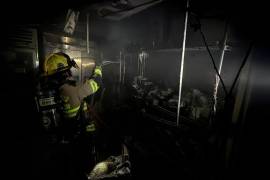 Incendio en restaurante de Torre Avalanz moviliza a Protección Civil; evacúan a 110 personas y controlan el fuego sin lesionados en San Pedro