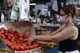 Cuatro de cada diez mexicanos viven en la marginalidad y la pobreza, son insolventes para la compra de la canasta básica que demandan sus familias, señala