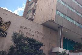 Al menos 11 servidores públicos de tres unidades médicas indicaron artritis reumatoide a una joven que finalmente murió de leucemia