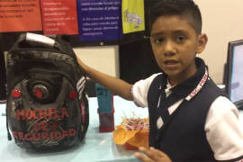 Niño que inventó Mochila blindada busca a proteger a alumnos en escuelas