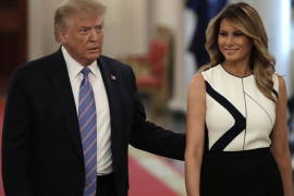 Comienza Trump cuarentena junto a Melania; esperan resultados de la prueba COVID