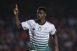 Djaniny Tavares sigue en la cima del goleo individual