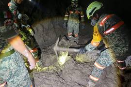 Tras 33 días de trabajos continuos, autoridades localizaron sin vida al último minero atrapado en la mina Santa Fe, en Sinaloa, concluyendo el operativo.