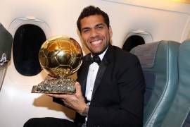 Dani Alves es el ganador del Balón de Oro, ¡en Internet!