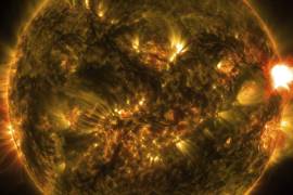 La NASA ha descrito que durante una tormenta solar se producen explosiones conocidas como fulguraciones solares