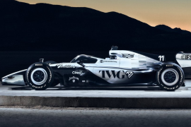 El auto que conducirán Sergio Pérez y Valtteri Bottas fue revelado en un comercial de alto impacto mediático.