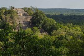 (IMAGEN ILUSTRATIVA) Un equipo de arqueólogos ha encontrado, gracias a unos datos que estaban publicados en internet, más de 6 mil estructuras mayas antiguas ocultas por la vegetación en Campeche.