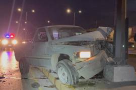 El accidente ocurrió alrededor de las 7:00 horas, cuando el conductor perdió el control de su camioneta RAM en el periférico Luis Echeverría Álvarez.