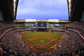 Cuando los Brewers llegaron a la Serie Mundial de 2026, les ofrecieron lugares en las zonas más altas o de pie. La presión de los aficionados obligó al club a reconocer su error y ofrecer una solución.