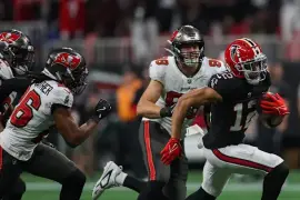 Baker Mayfield lidera a los Buccaneers en un partido de carácter obligatorio rumbo a la postemporada.