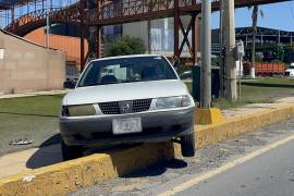 El percance movilizó a elementos de la Policía Municipal de Ramos Arizpe, quienes acudieron al sitio para tomar conocimiento de los hechos y brindar apoyo vial mientras se realizaban las diligencias correspondientes.