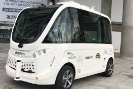 Alumnos de la UdeG se ‘mueven’ en un vehículo autónomo