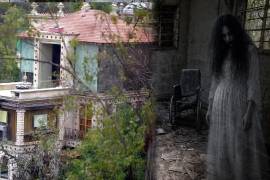 Nueve adolescentes se extraviaron en Chapultepec mientras buscaban la famosa Casa de la Tía Toña, un inmueble rodeado de relatos de asesinatos y fantasmas.