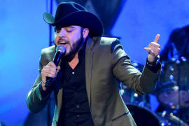 Gerardo Ortiz entrega su &quot;corazón&quot; con un disco doble