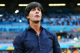 Periodista mexicana casi lesiona a Joachim Löw