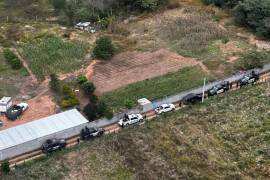 En un operativo del grupo de élite de la Policía Estatal de Chiapas, Fuerza de Reacción Inmediata Pakal (FRIP) catearon cinco ranchos en las inmediaciones de la cabecera municipal de Frontera Comalapa.