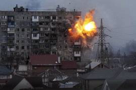 “Armas de largo alcance de alta precisión atacaron los centros de entrenamiento de las Fuerzas Armadas de Ucrania en localidad de Starichi y en el campo de entrenamiento militar de Yaroviv”, ha dicho el portavoz
