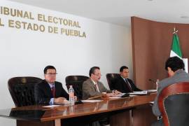 Impugnan magistrados decisión de INE de organizar elección de Puebla