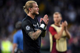 Karius volvió a hacer un 'Karius' en su primer juego después de la final de la Champions