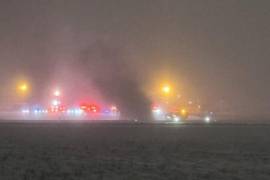 Un jet ejecutivo Bombardier Challenger 650 con ocho personas a bordo se estrelló este domingo durante su despegue en el Aeropuerto Internacional de Bangor, en Maine, en el noreste de Estados Unidos, en medio de una fuerte tormenta de nieve.