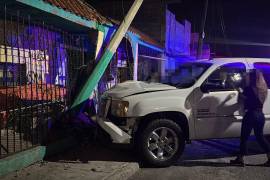 Afortunadamente, el conductor no sufrió lesiones pese al fuerte impacto, por lo que no fue necesaria la intervención de paramédicos.