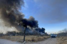 Densa columna de humo visible desde diferentes puntos de Arteaga, Ramos y Saltillo.