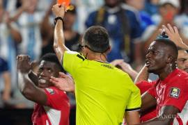 La interpretación utilizada por la FIFA durante el Mundial 2026 que derivó en la expulsión de Breel Embolo, no aplicará en competiciones europeas.