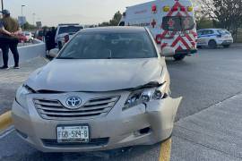 La falta de un alto obligatorio generó el choque en una concurrida intersección.