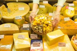 Con T-MEC, México protege importación de quesos de EU