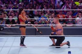 John Cena le pide matrimonio a Nikki Bella en Wrestlemania