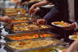 Hamburguesas y mole, menú del bienestar para reuniones