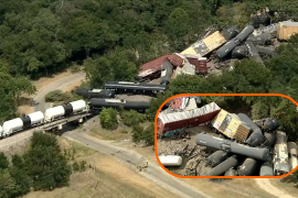 Accidente de ferrocarril en Texas; 35 vagones se desprenden