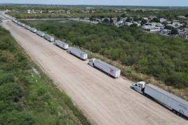 Las minuciosas inspecciones al transporte de carga en la frontera de Del Rio, Texas, están causando severas afectaciones a la economía.