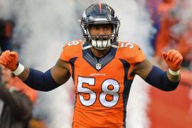 Von Miller rechazó oferta de Broncos, la negociación está estancada