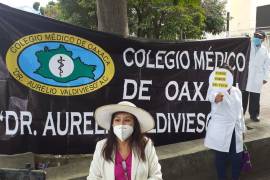 Con marchas y plantones exigen liberar a médico de Chiapas acusado de abuso de autoridad