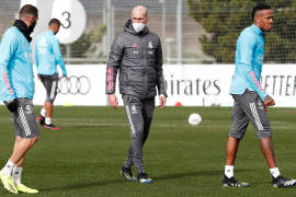 Zidane supera el Covid y regresa al Madrid... su presidente dio positivo