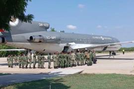 Las tropas militares llegaron durante la mañana de este viernes a una base aérea militar situada en Culiacán, en la colonia Bachigualato