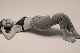 El rechazo a ocultar el sostén tiene algo de rebelde y femenino al mismo tiempo.