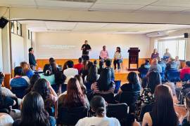 Nueve planteles de La Laguna están interesados en los talleres y conferencias del programa “Escuela para futuros padres”.