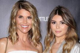 Olivia Jade, culpa a su mamá, Lori Loughlin, por destruir su carrera