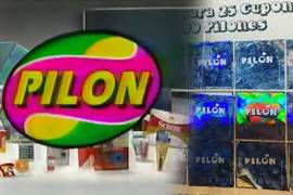 Descubre cómo surgió el “Pilón”, la promoción que en los 90 llenó de estampas holográficas los productos en México y desató una fiebre coleccionista.