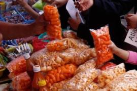 Las escuelas de Coahuila se preparan para adoptar los lineamientos federales que prohíben la venta de comida chatarra, como parte de la estrategia nacional contra la obesidad infantil.