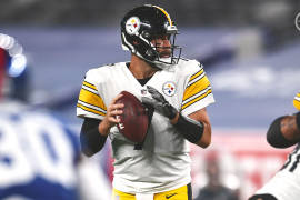 JuJu y 'Big Ben' guian a los Steelers en su triunfo