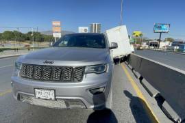 El accidente ocurrió la mañana del lunes en el bulevar Nazario Ortiz Garza.