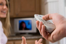 Mexicanos desembolsan en TV de paga de 200 a 400 pesos
