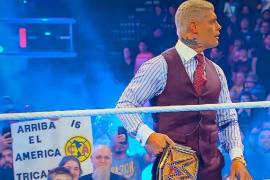 Cody Rhodes dio una promo ayer en relación con su pelea con Kevin Owens, y en la parte de atrás salió un letrero sobre el tricampeonato del América.