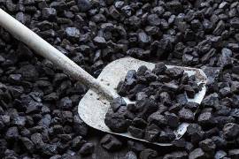 Productores de carbón de Coahuila denuncian que la CFE los está penalizando injustamente por retrasos en la entrega de mineral causados por un nuevo procedimiento de revisión de calidad.